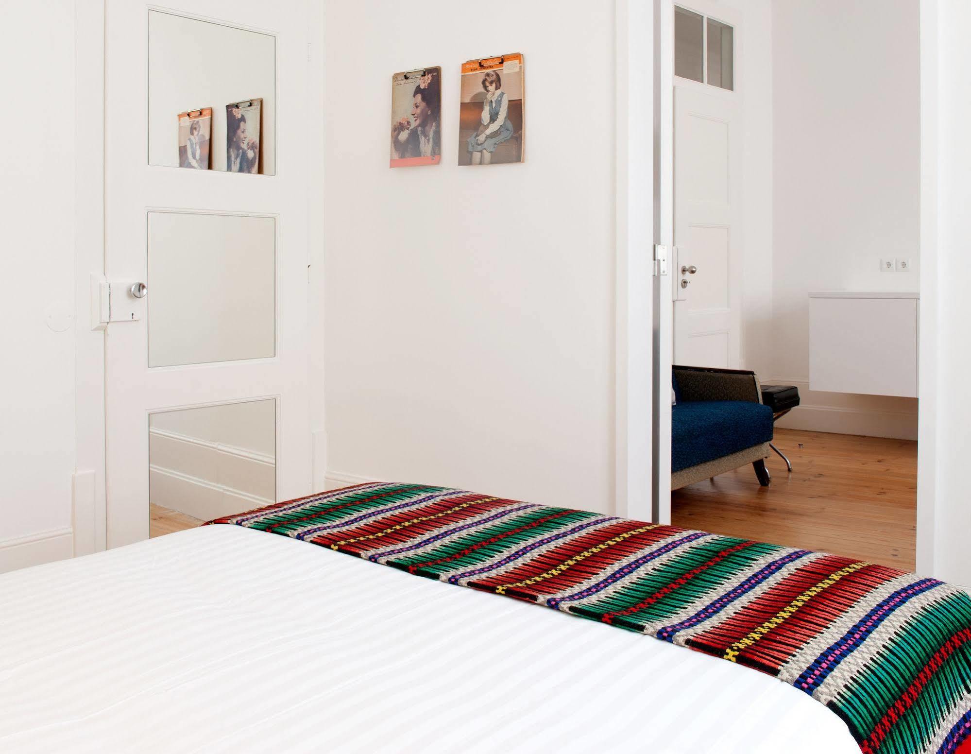 Coimbra Vintage Lofts Apartments Bagian luar foto