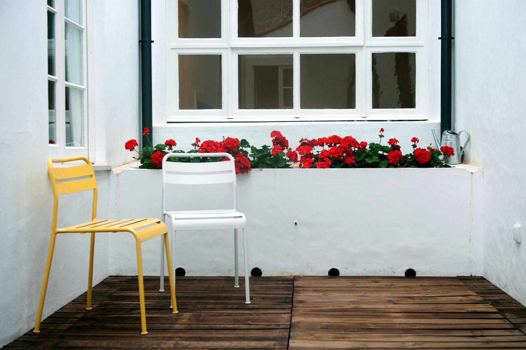 Coimbra Vintage Lofts Apartments Bagian luar foto