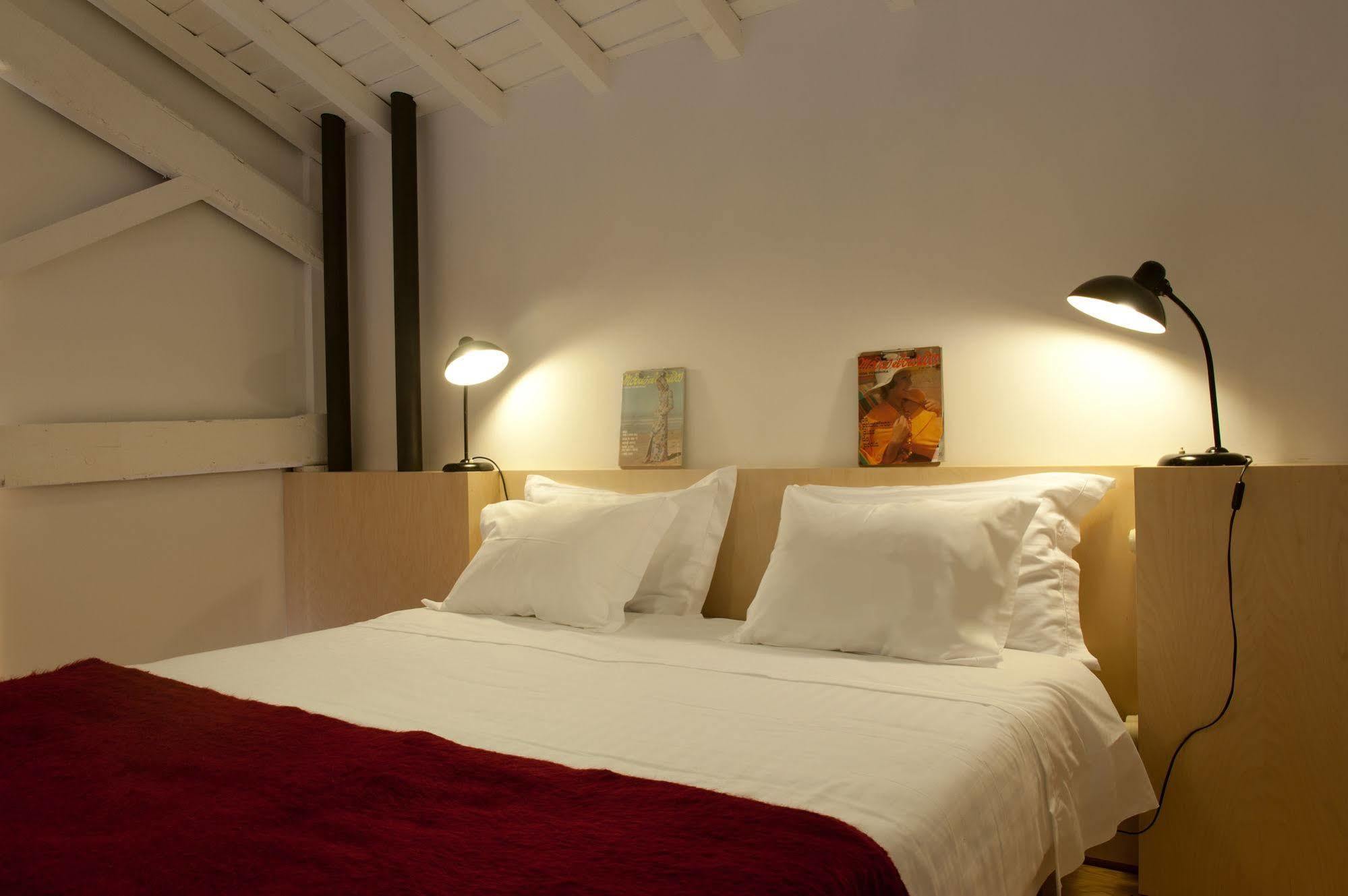 Coimbra Vintage Lofts Apartments Bagian luar foto